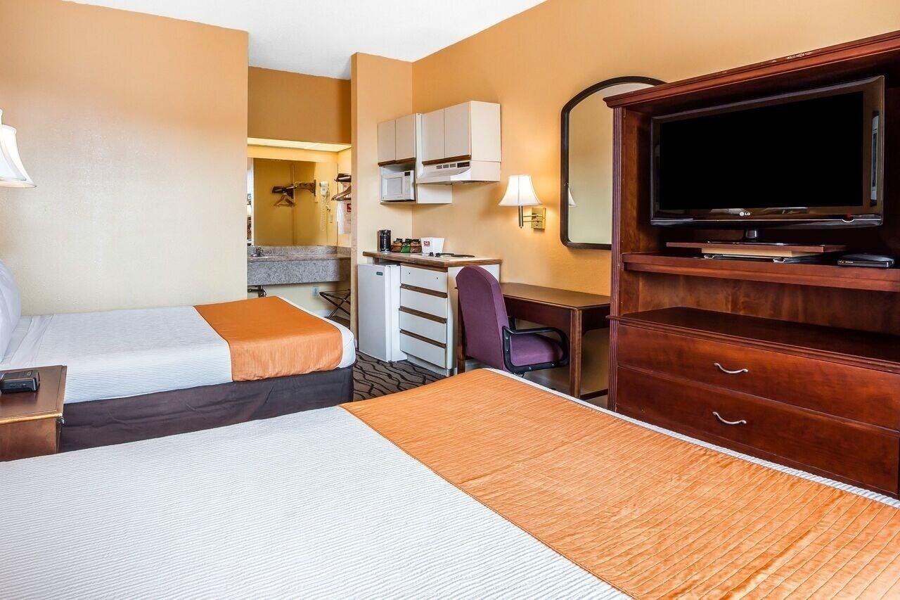 Zainee Inc Budgetel Inn And Suites ออกัสตา ภายนอก รูปภาพ