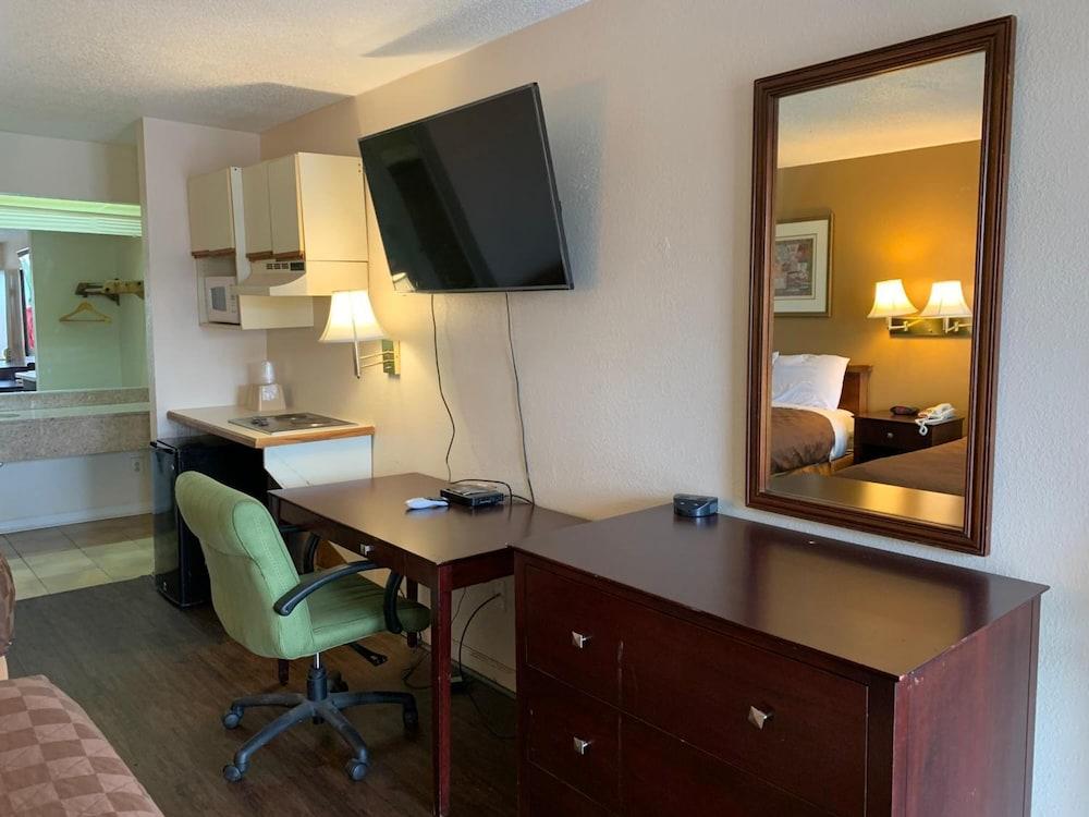 Zainee Inc Budgetel Inn And Suites ออกัสตา ภายนอก รูปภาพ