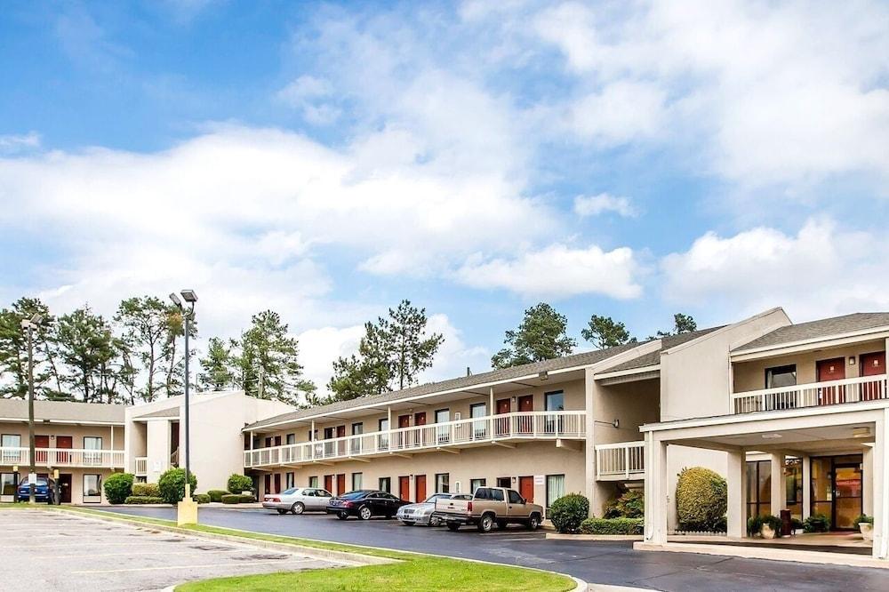 Zainee Inc Budgetel Inn And Suites ออกัสตา ภายนอก รูปภาพ